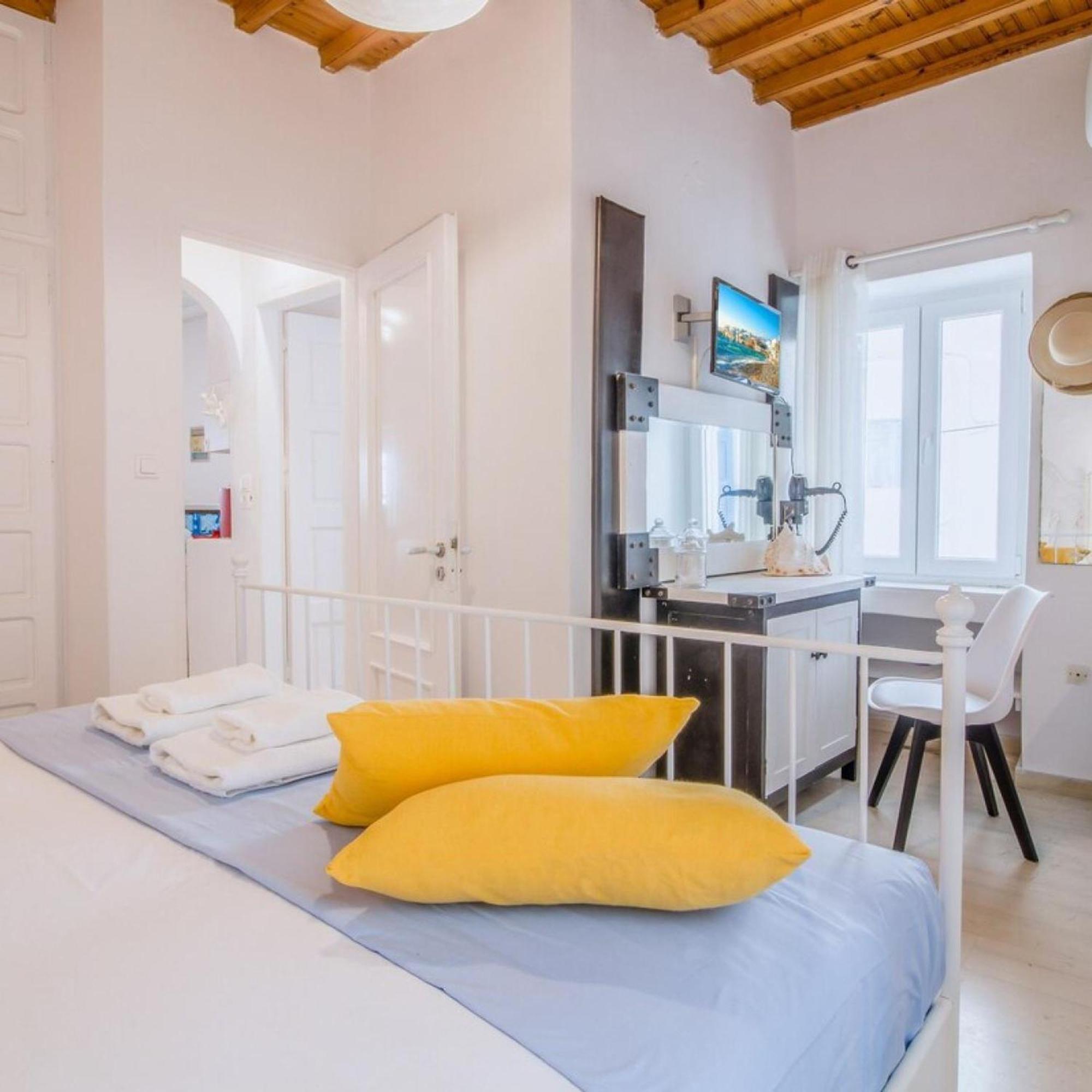 Like A White Seagull In Mykonos! Lägenhet Mykonos Town Exteriör bild