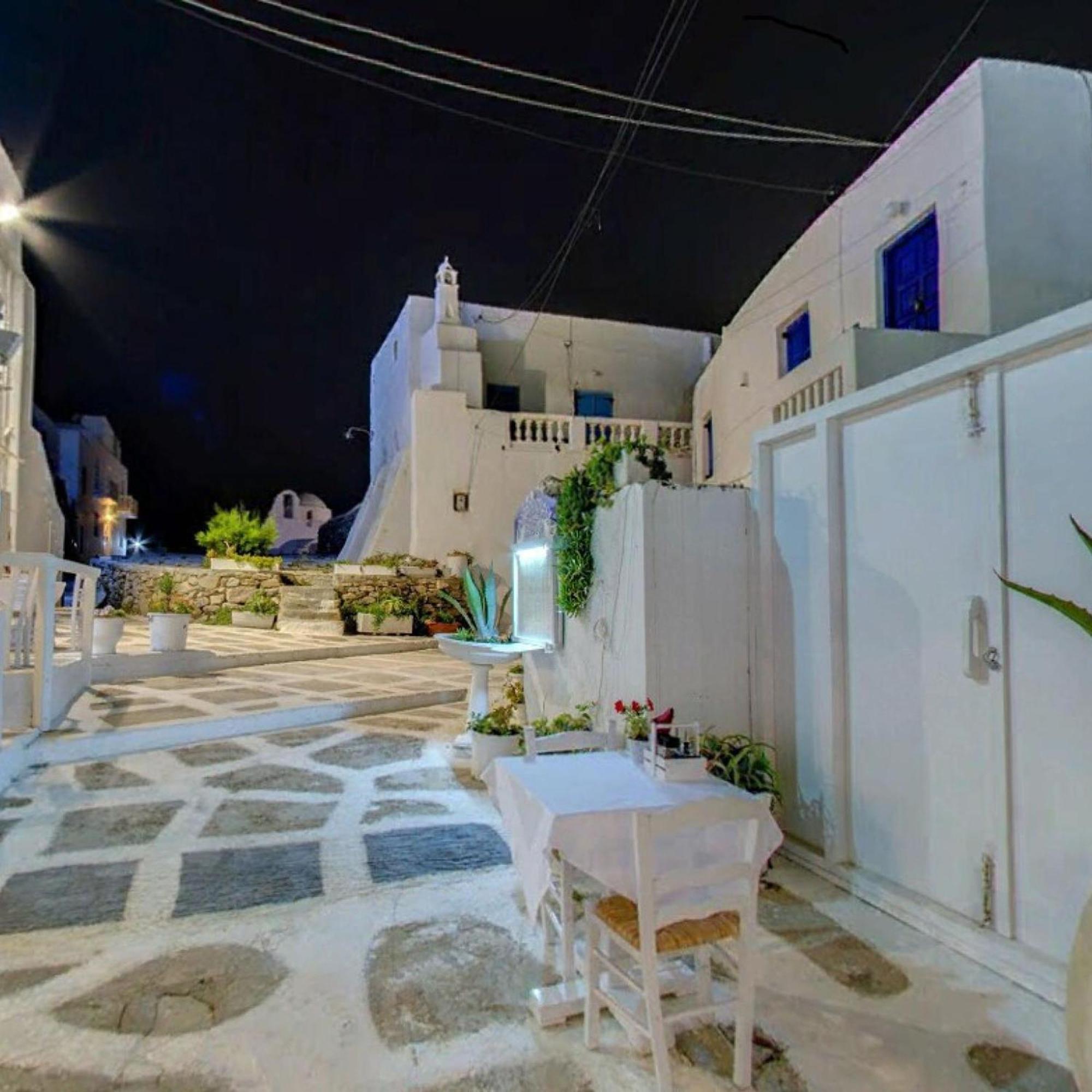 Like A White Seagull In Mykonos! Lägenhet Mykonos Town Exteriör bild